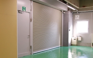 大型自動シャッター